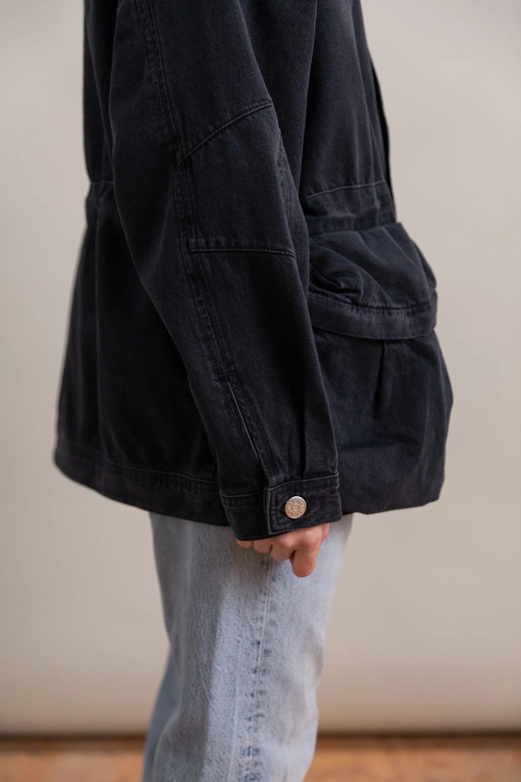 MOUNTAIN JACKET IN HURRICANE DENIM - Image 4