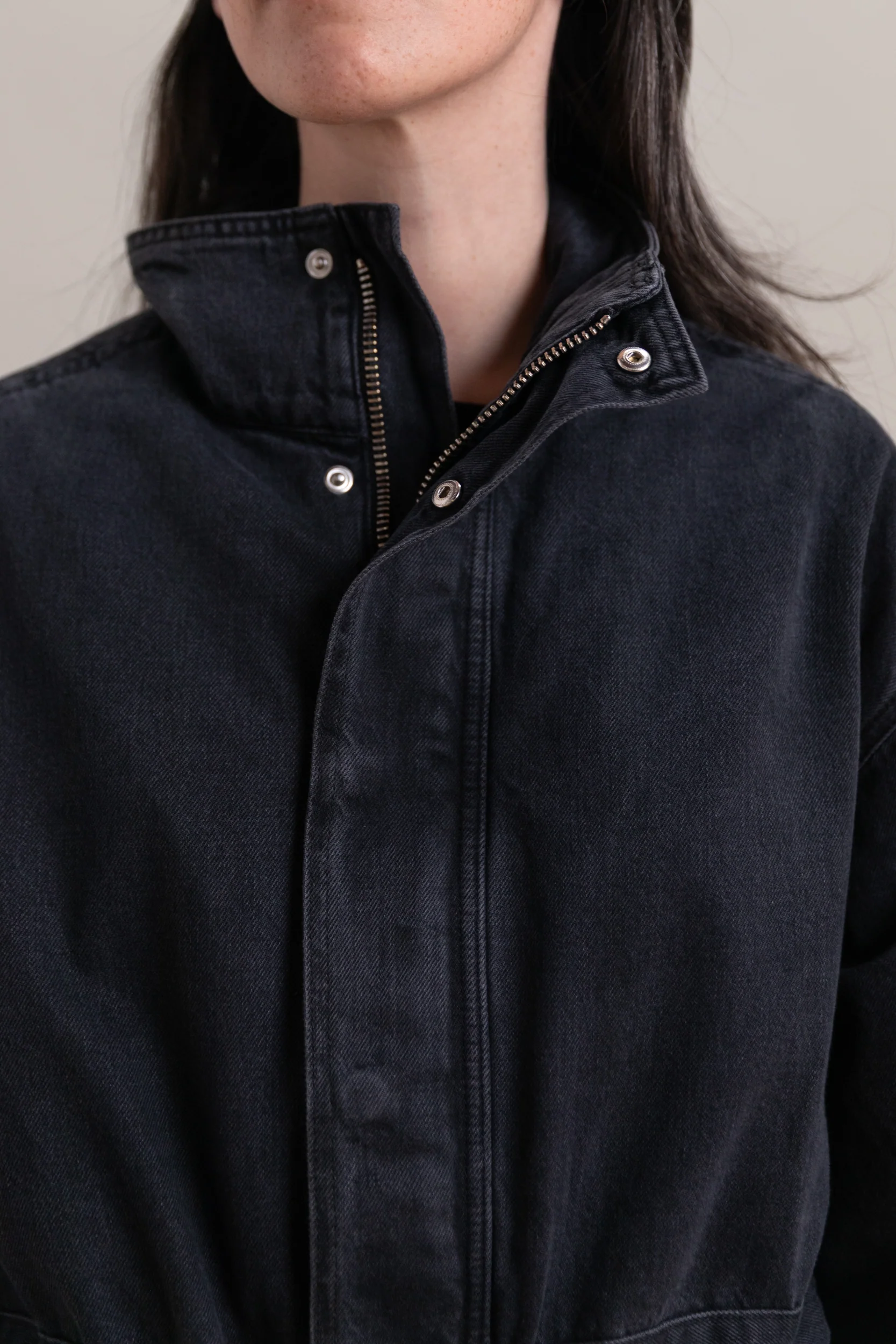 MOUNTAIN JACKET IN HURRICANE DENIM - Image 8