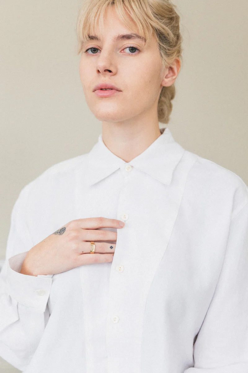 NIKO SIGNET RING IN GOLD - Image 2