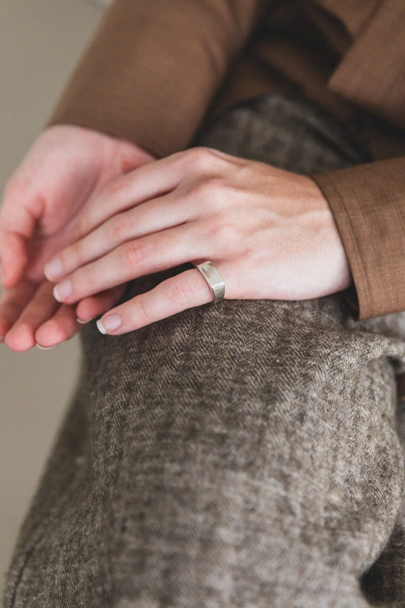 NIKO SIGNET RING IN SILVER - Image 2