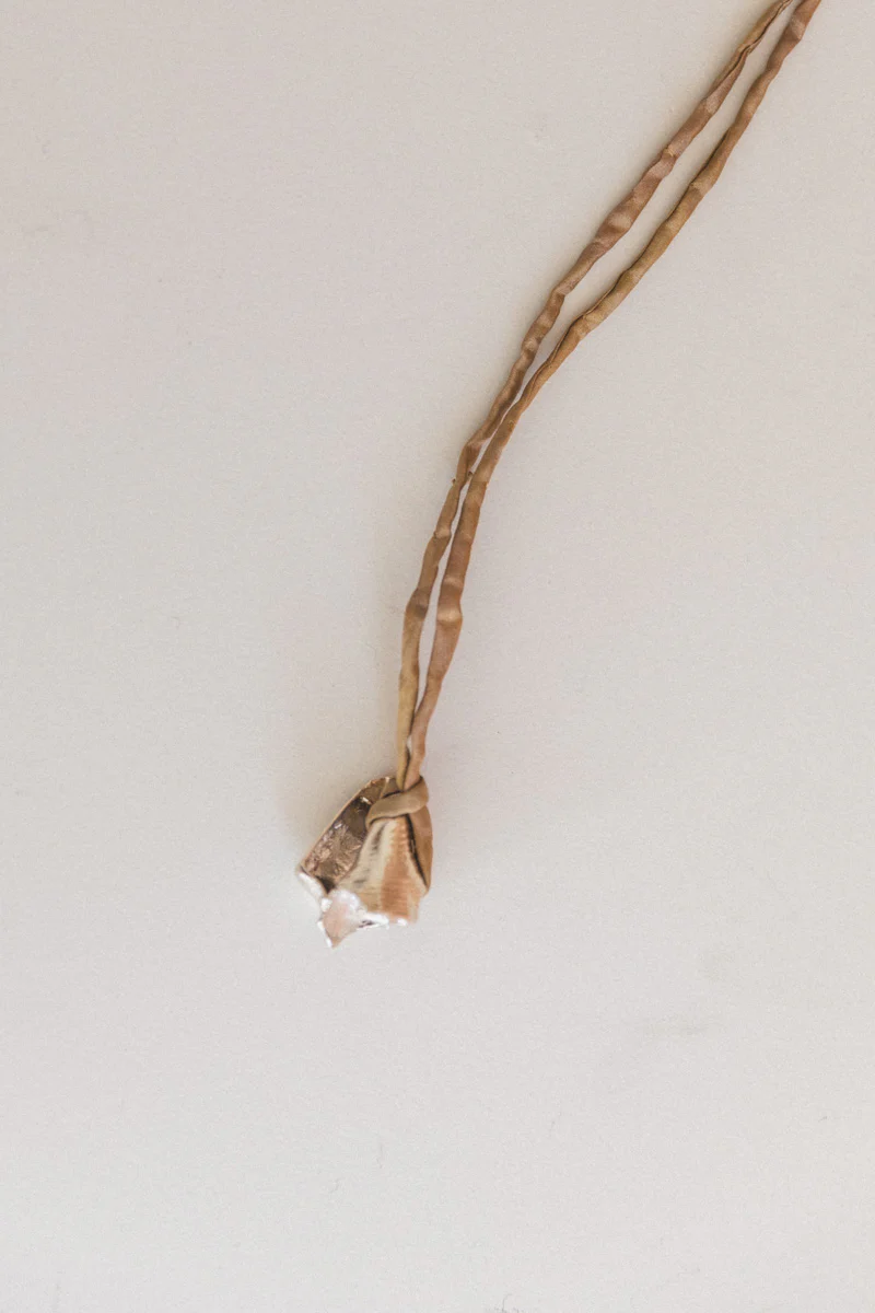NO. 41 SHELL HARMONICS RECORD KEEPER NECKLACE - Image 4