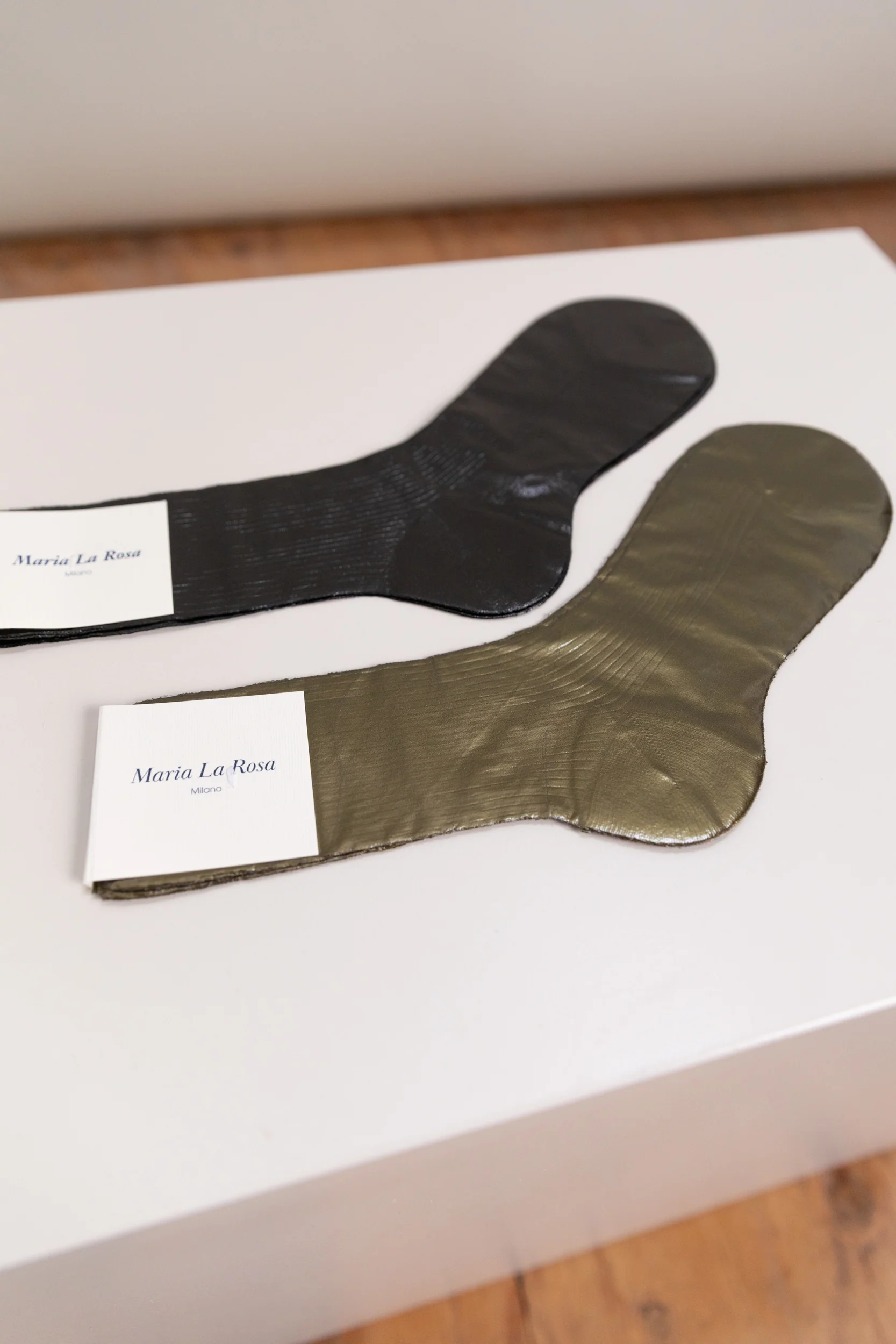 ONE RIBBED LAMINATE SOCKS IN BLACK - Image 2