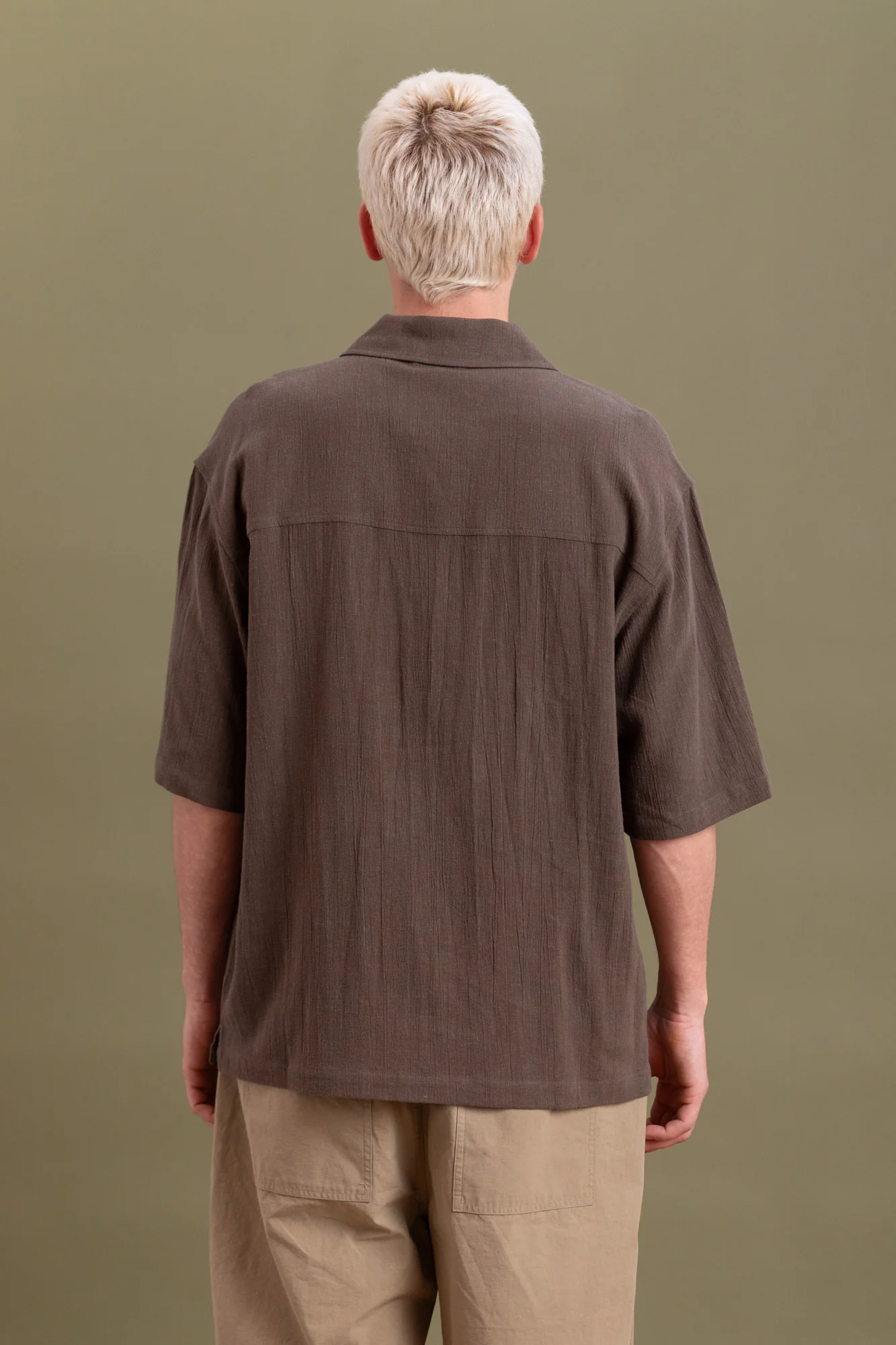 PASEO SHIRT IN CHARCOAL - Image 7