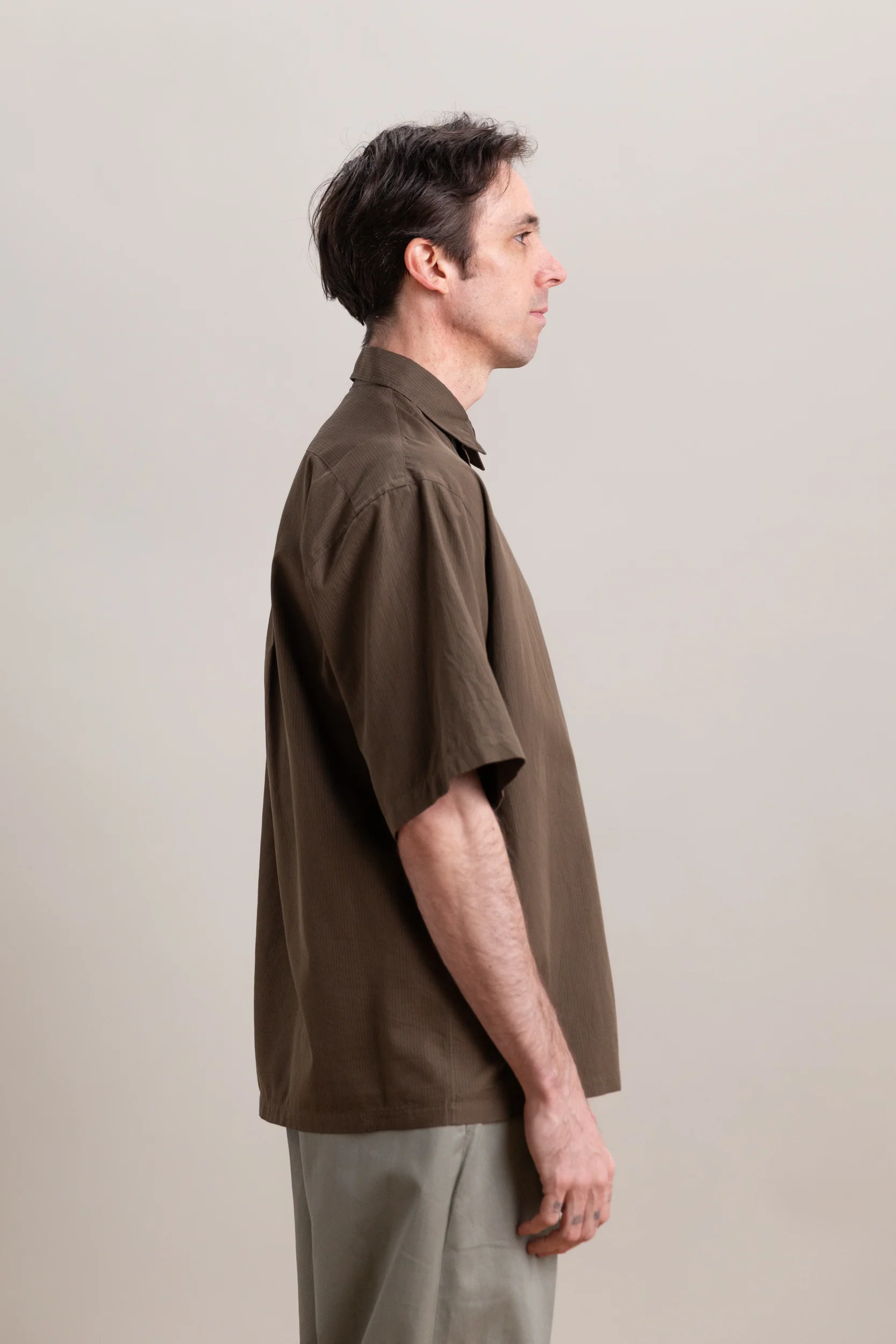 PLAIN SHORT SLEEVE SHIRT IN BROWN COTTON SILK STRIPE - Image 5
