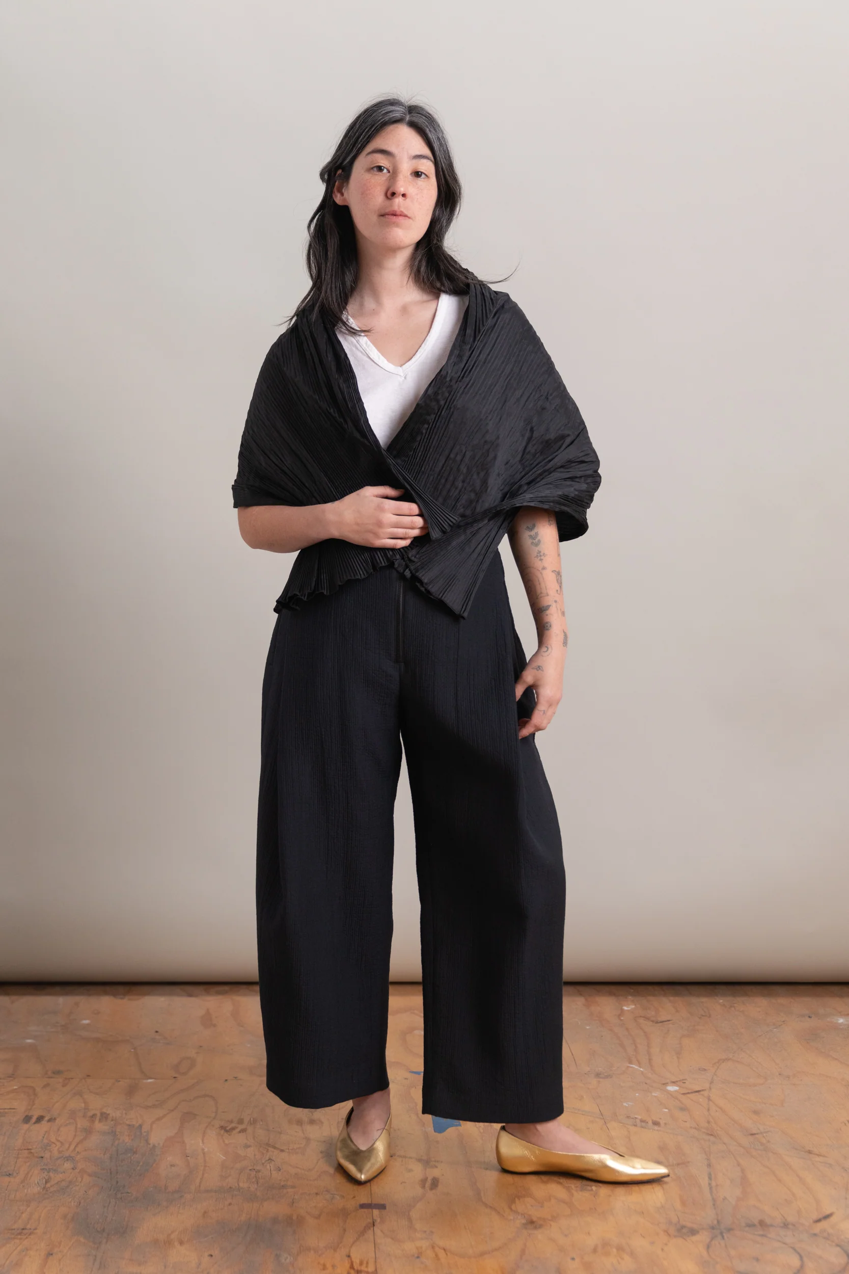 PLEATED SCARF IN BLACK SILK DUPION - Image 6