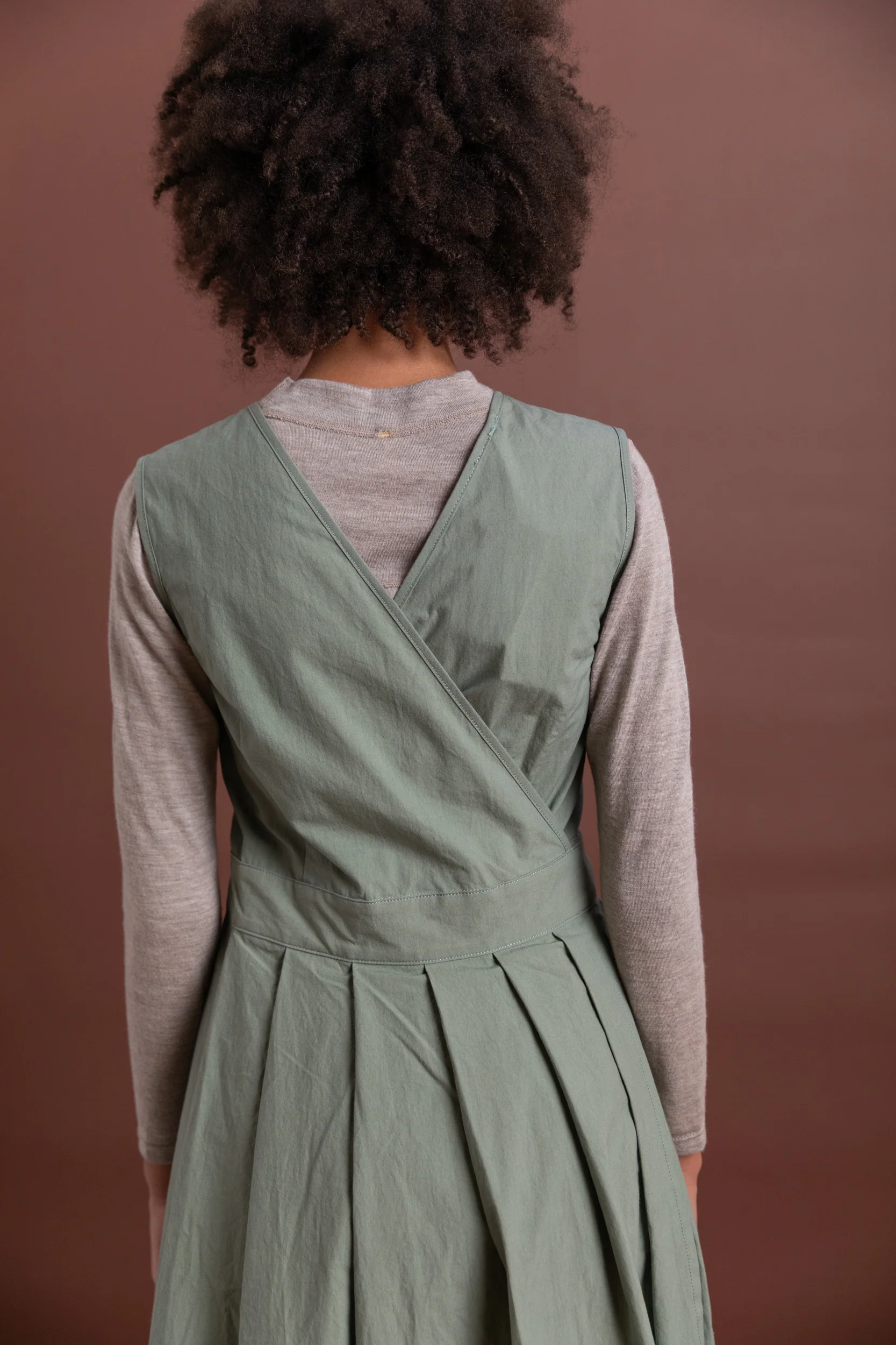 R19 A8 KOREAN APRON DRESS IN GUM WEATHER - Image 5