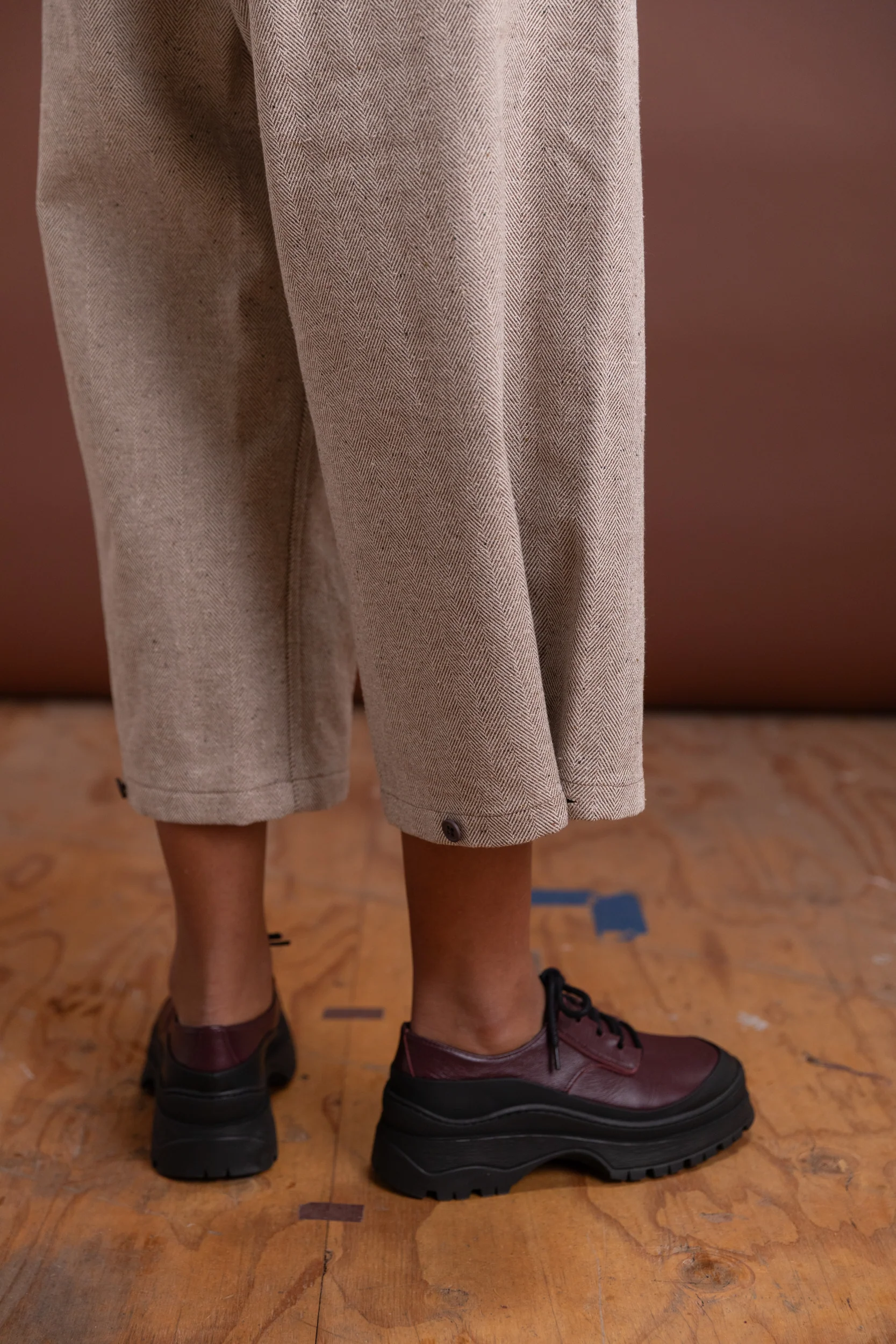 R19 P3 BUCKET PANTS IN GRAVEL HERRINGBONE - Image 3