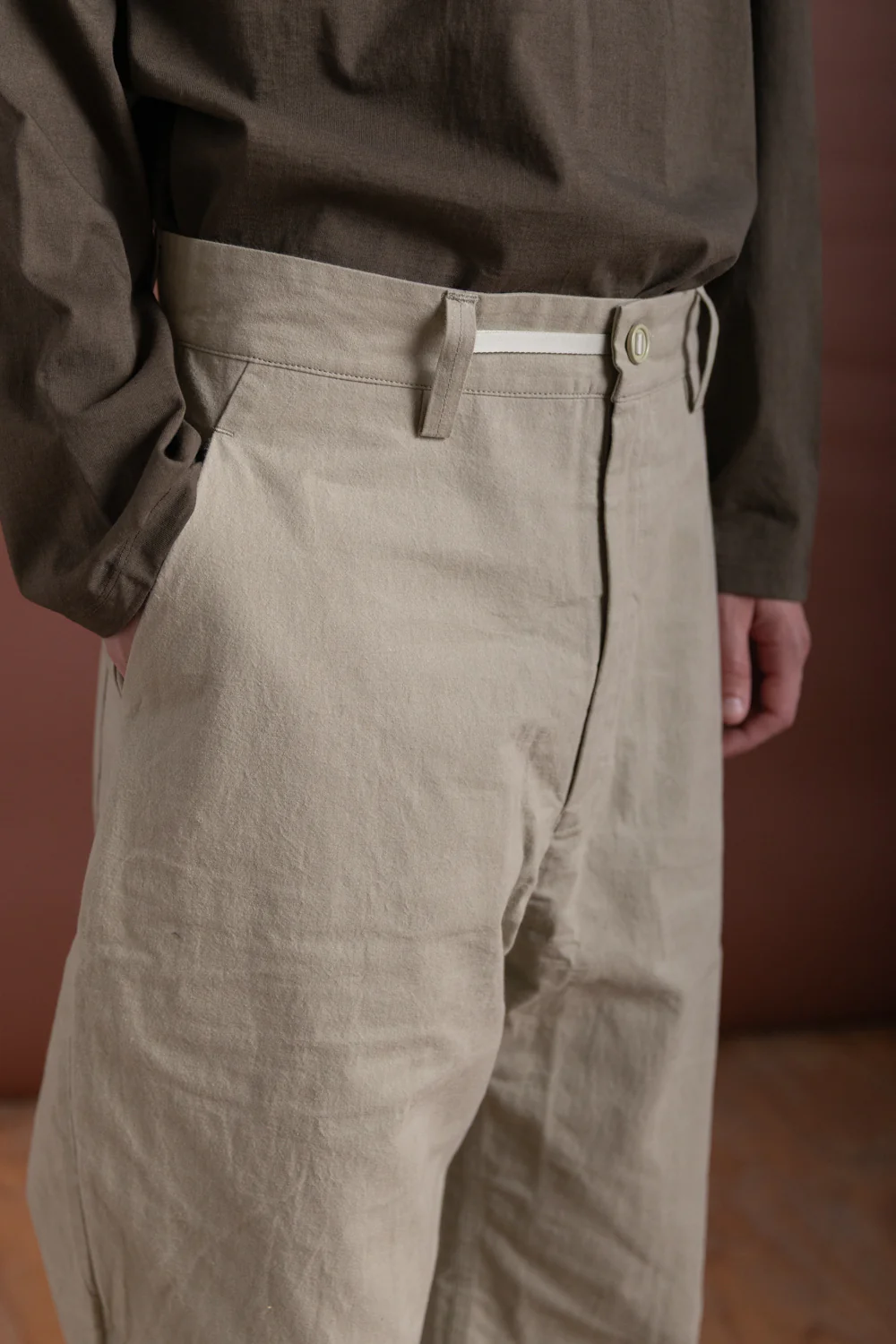 R19 P4 WIDE PANTS IN POA WAX - Image 8