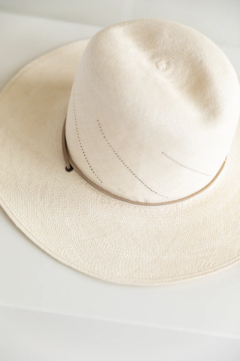 REDWOOD HAT IN FINE GRADE PANAMA STRAW - Image 3