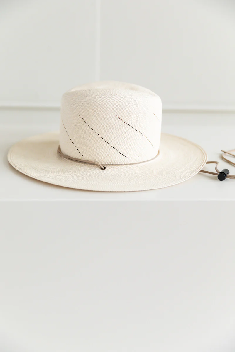 REDWOOD HAT IN FINE GRADE PANAMA STRAW - Image 4