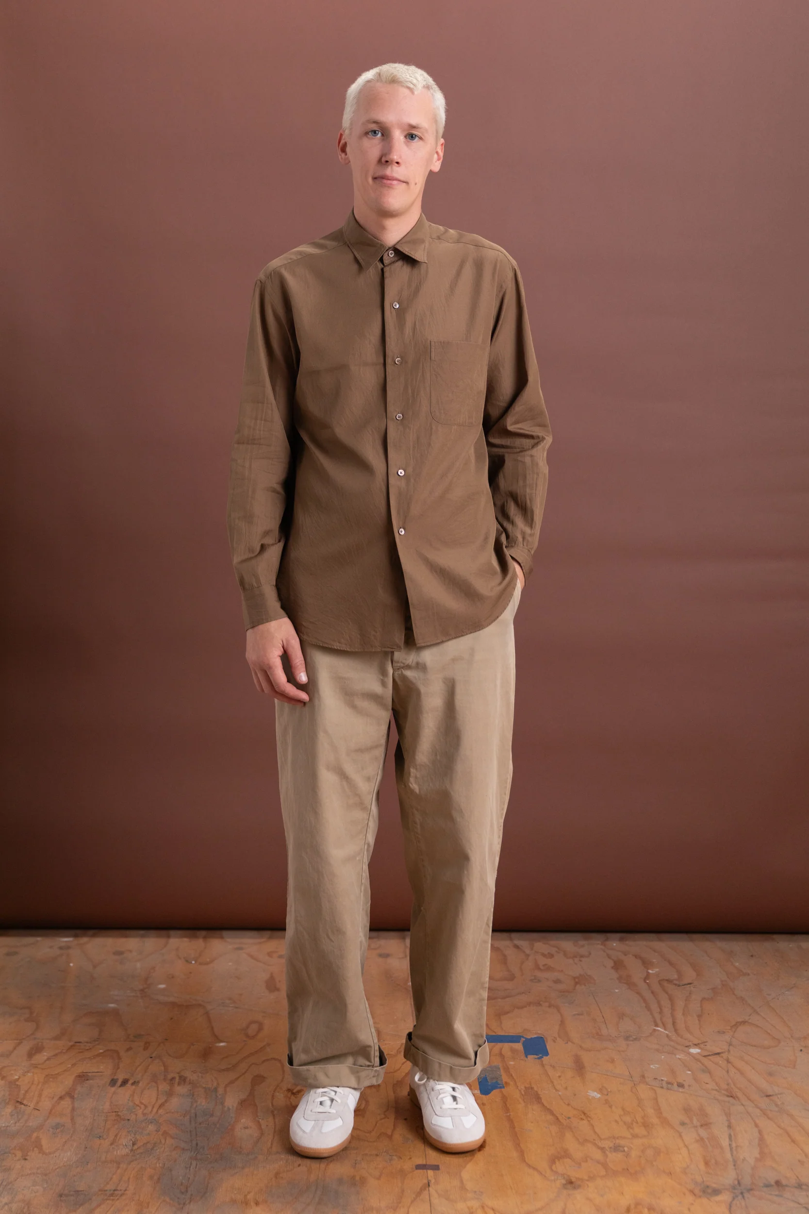 REGULAR COLLARED SHIRT IN BROWN LIGHT SILK COTTON - Image 3
