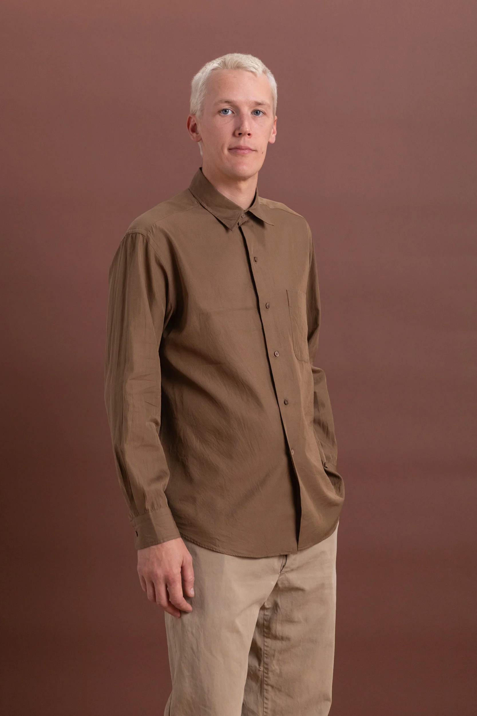REGULAR COLLARED SHIRT IN BROWN LIGHT SILK COTTON - Image 4