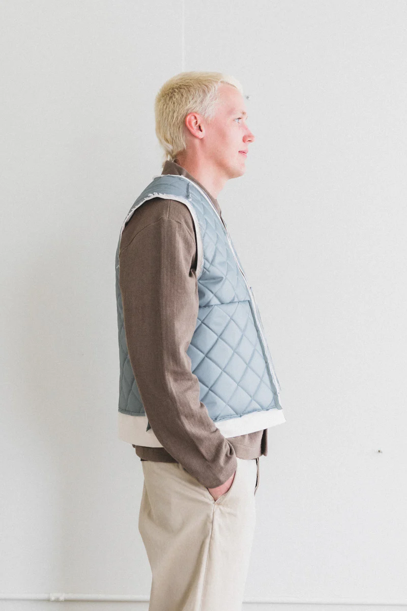 RESEARCH ZIP VEST IN SAGE - Image 10