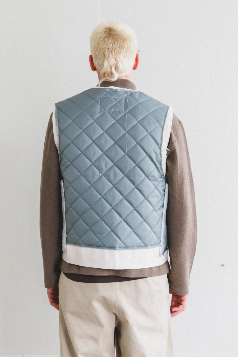 RESEARCH ZIP VEST IN SAGE - Image 11