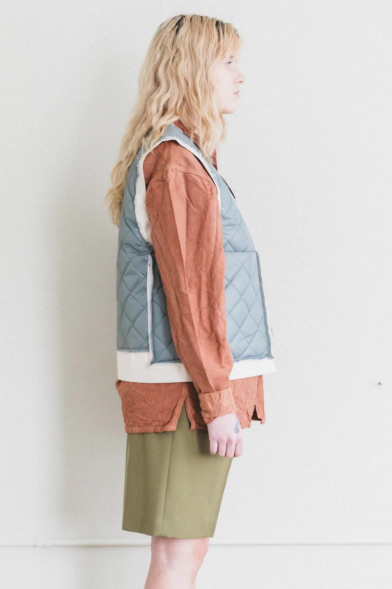 RESEARCH ZIP VEST IN SAGE - Image 4