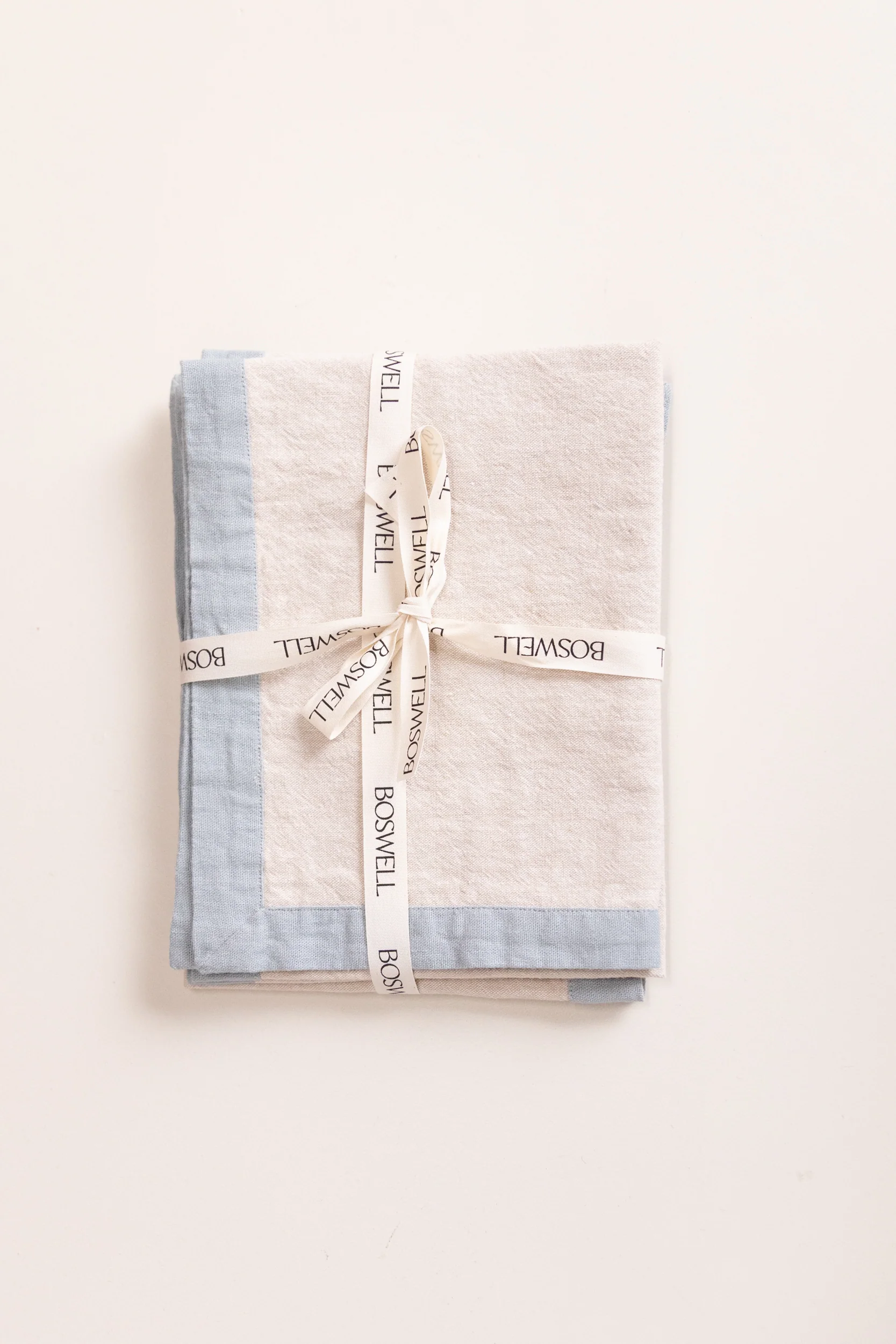 REVERSIBLE PLACEMAT IN CREAM - SET OF FOUR - Image 2