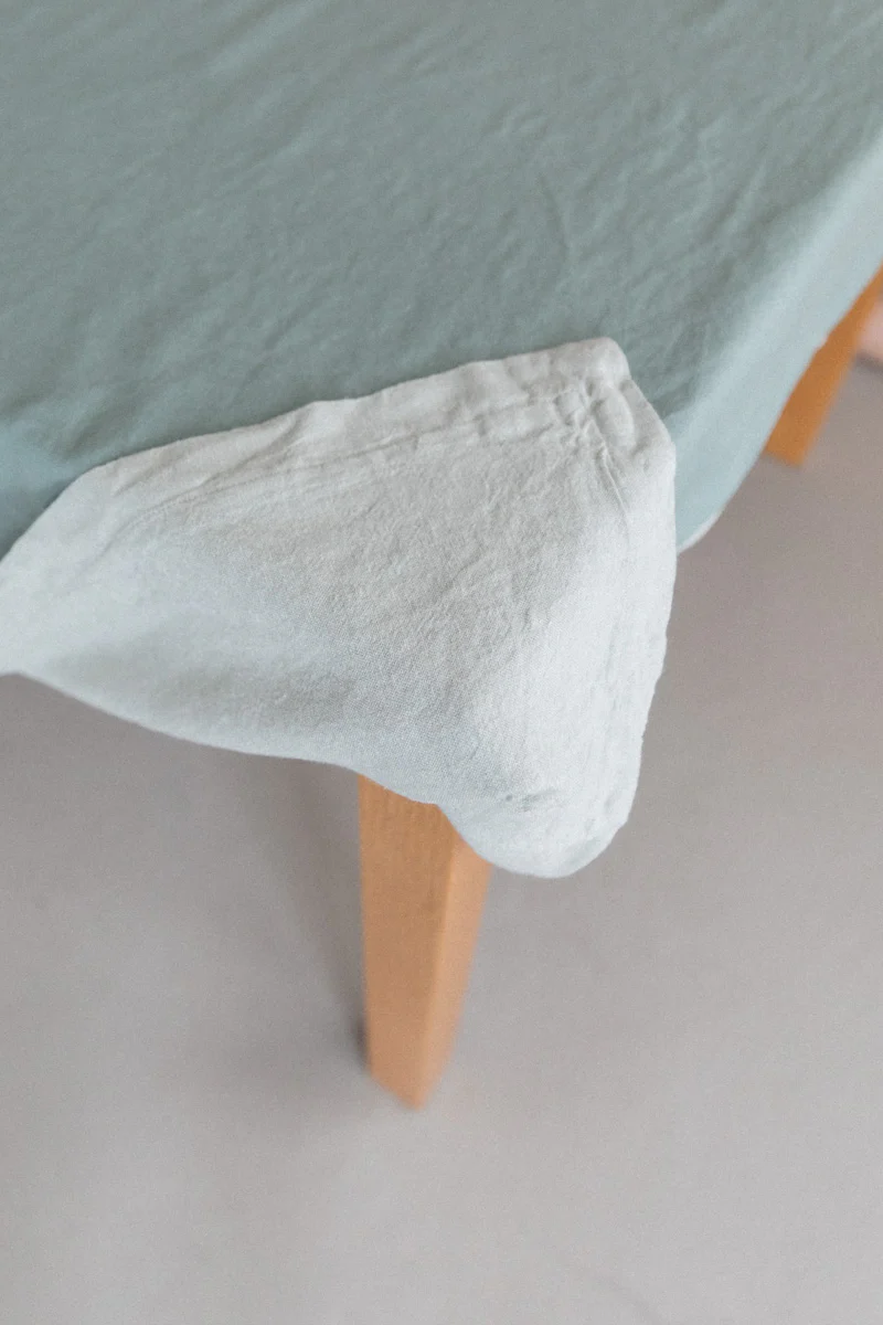 REVERSIBLE TABLECLOTH IN EUCALYPTUS - Image 4