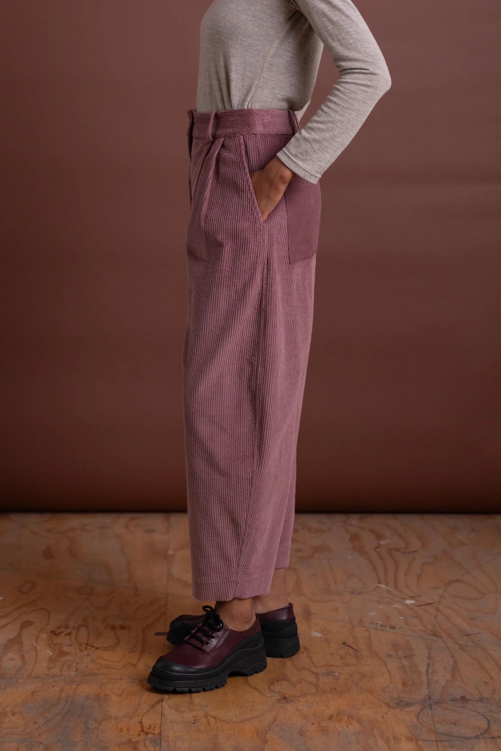 ROBYN TROUSER IN THISTLE JAPANESE COTTON CORDUROY - Image 5