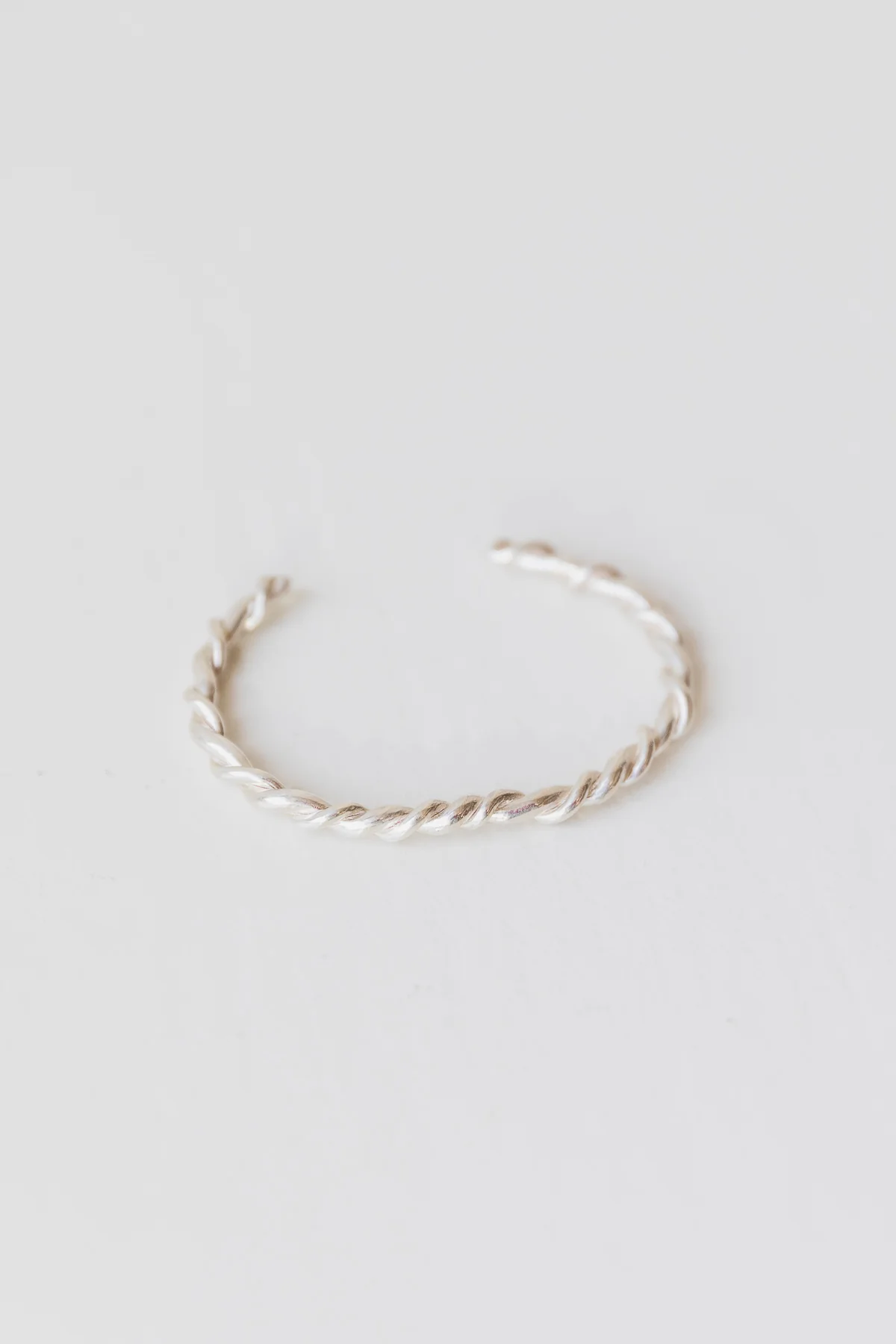ROPE CUFF