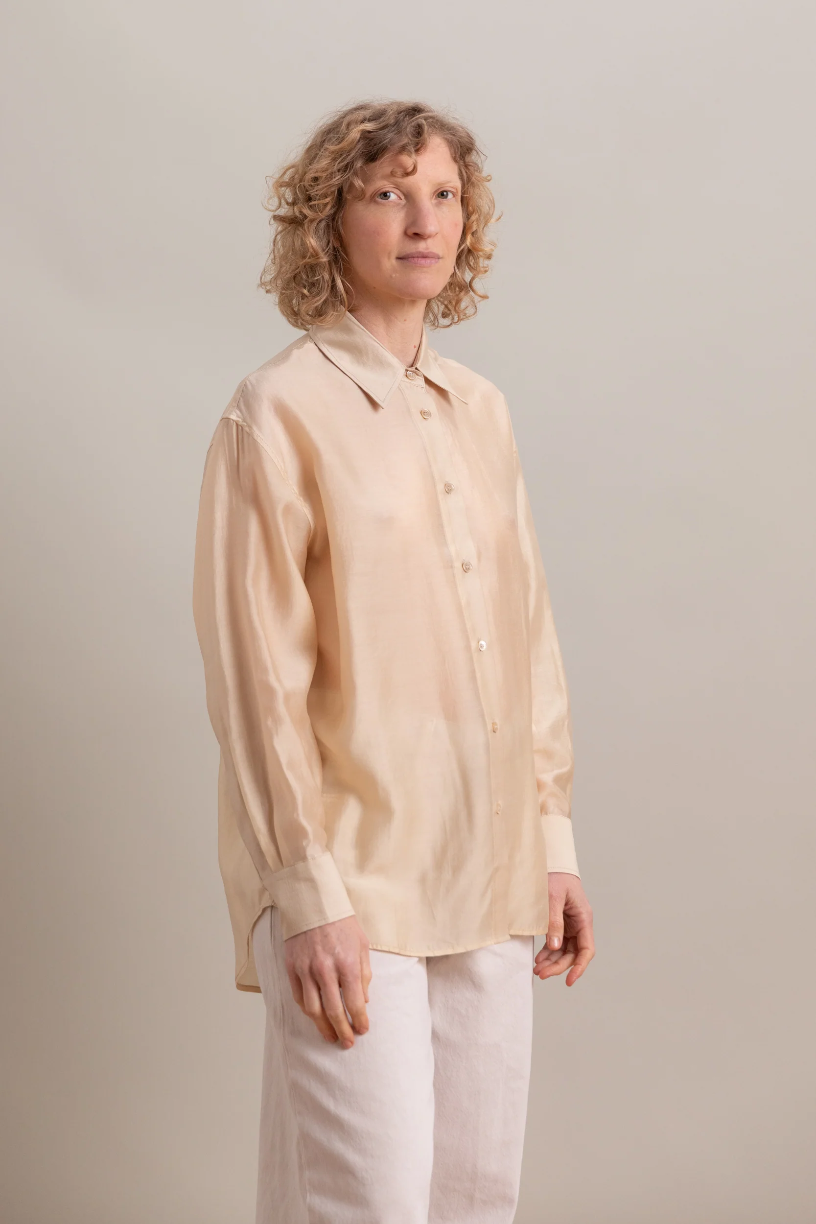 SEMI SHEER SHIRT IN BEIGE - Image 3