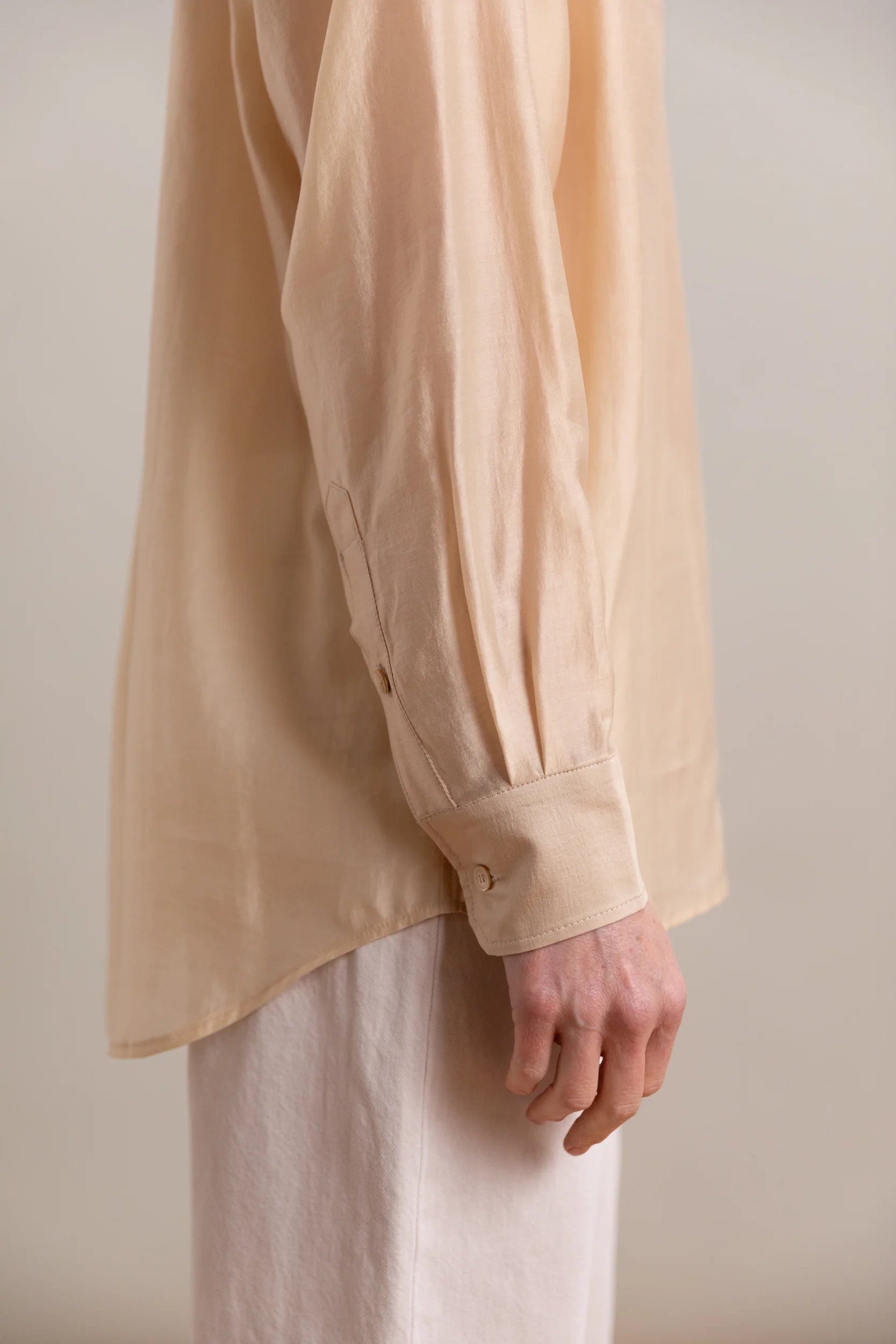 SEMI SHEER SHIRT IN BEIGE - Image 4