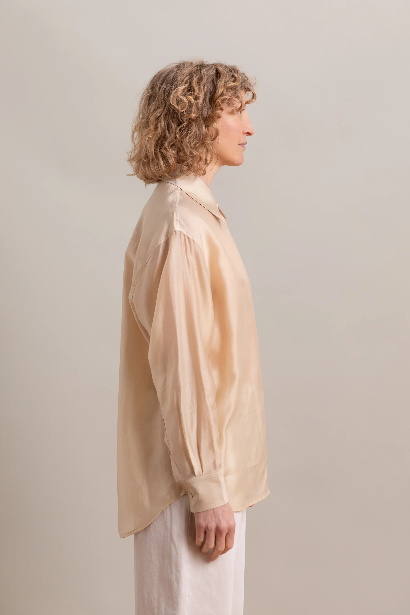 SEMI SHEER SHIRT IN BEIGE - Image 5