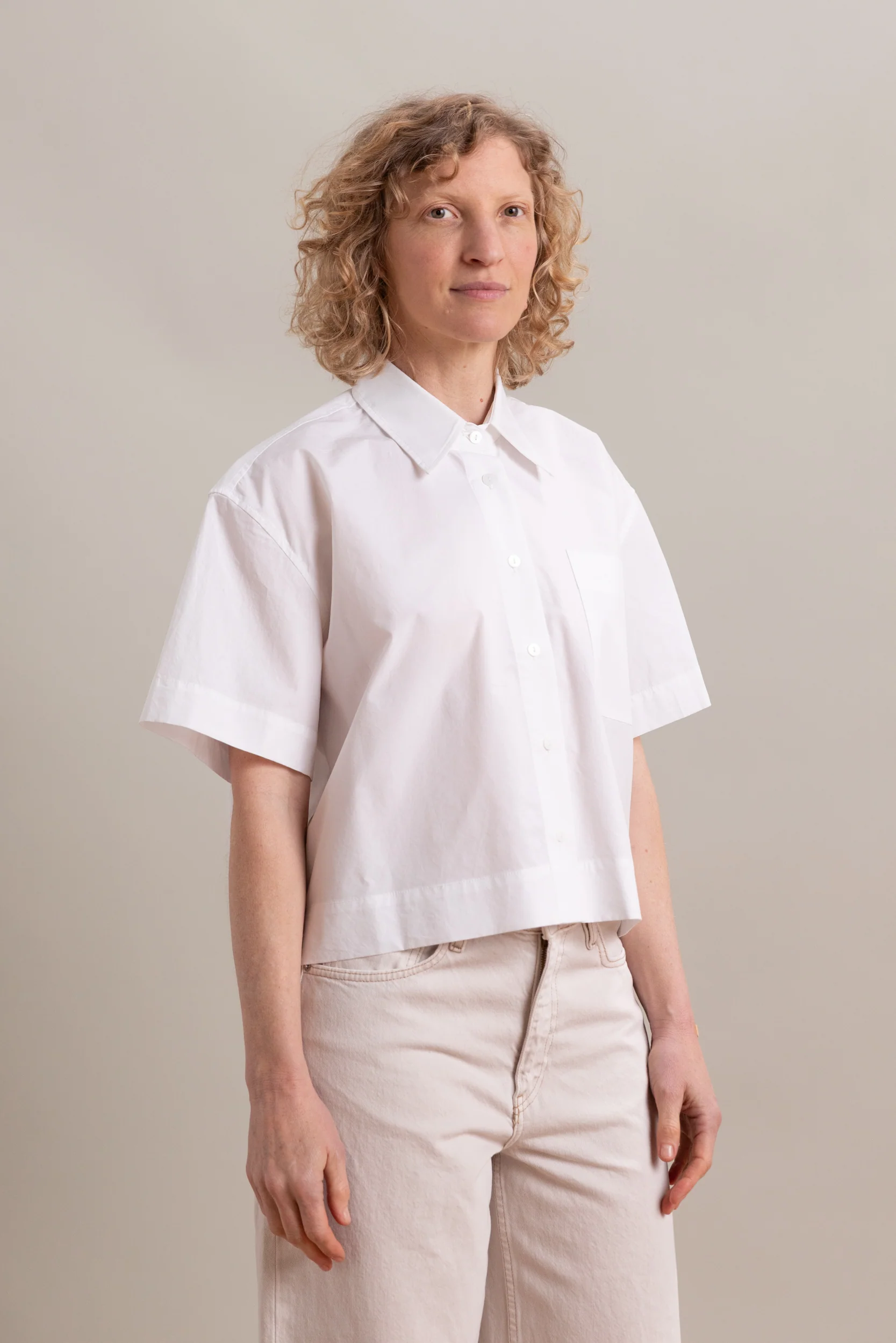 SHORT SLEEVE COTTON SHIRT IN WHITE - Image 3
