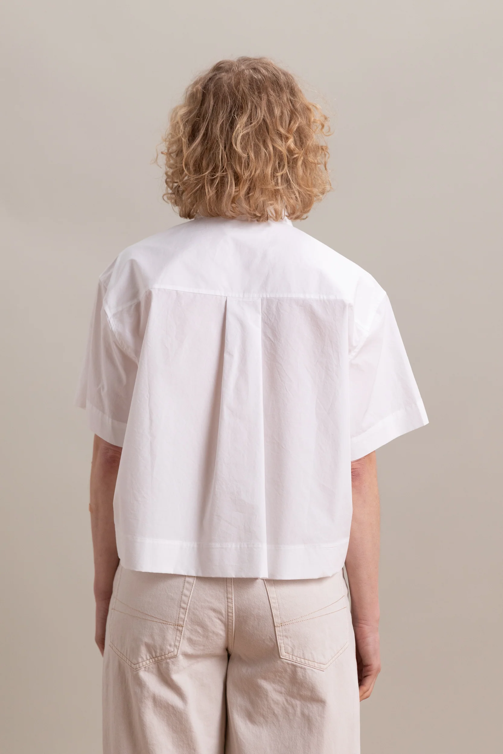 SHORT SLEEVE COTTON SHIRT IN WHITE - Image 6