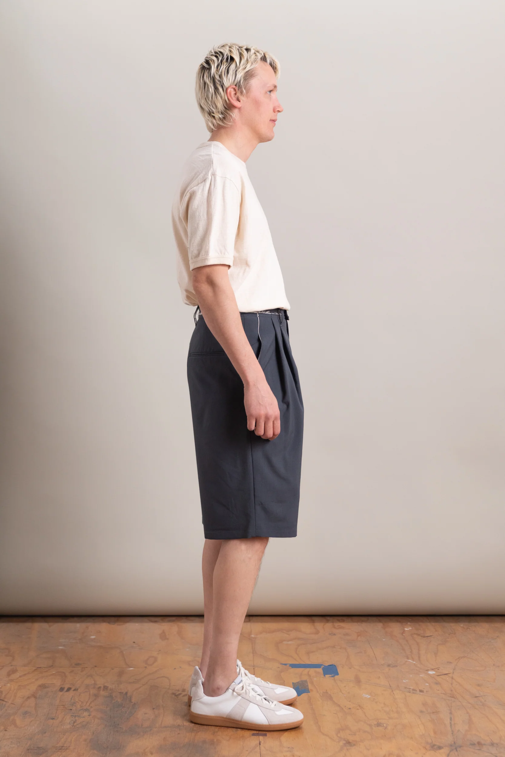 SLIM SUIT SHORTS IN PETROL - Image 4