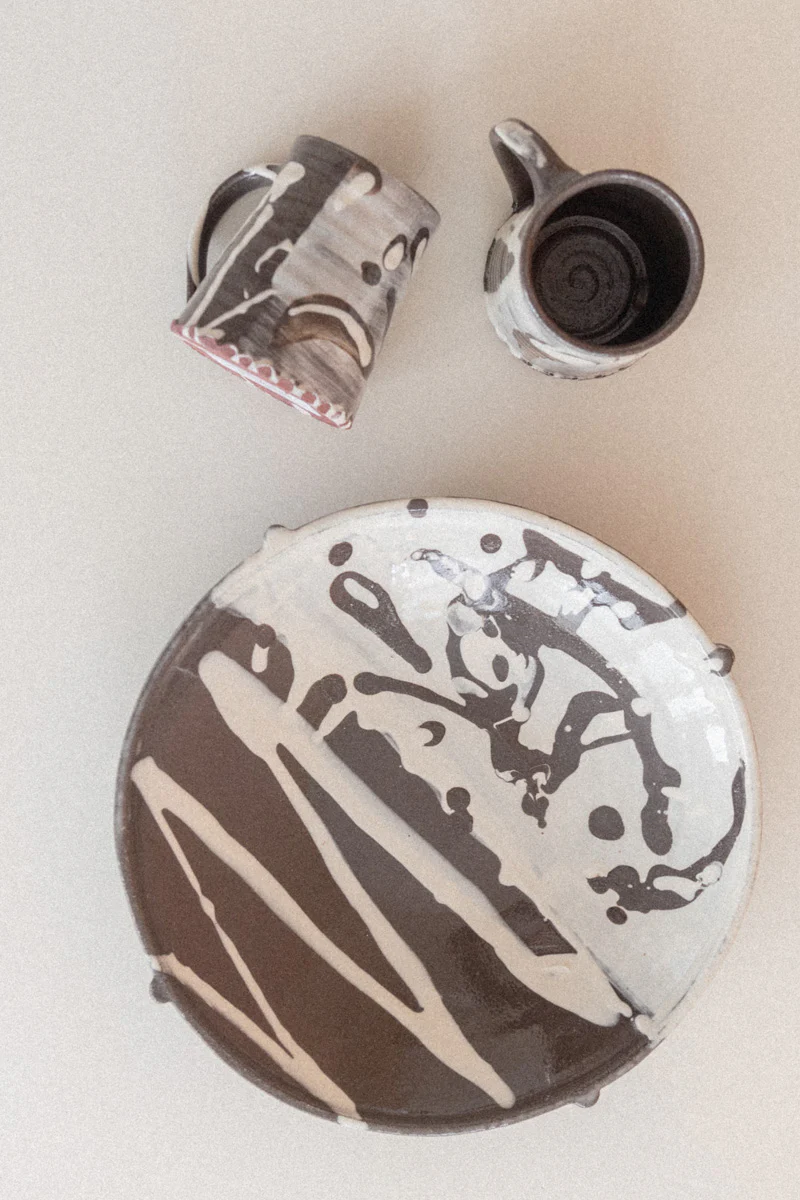 SLIPWARE MUGS - Image 4