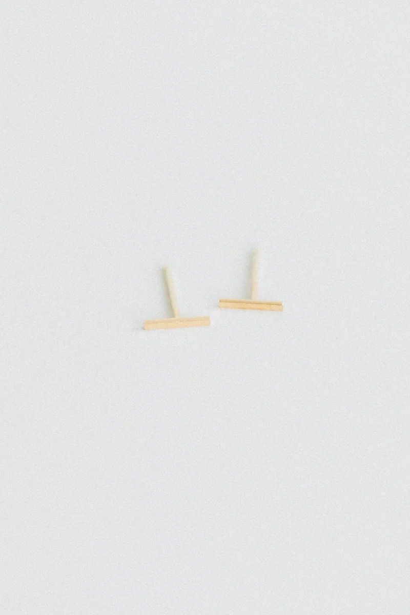 STAPLE STUD IN 14K GOLD (SINGLE)