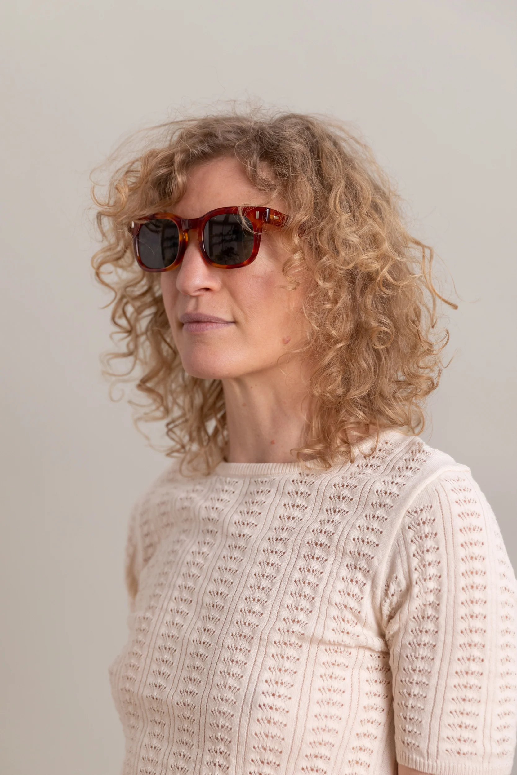 SUNY SUNGLASSES IN CANDY TORT - LARGE - Image 4