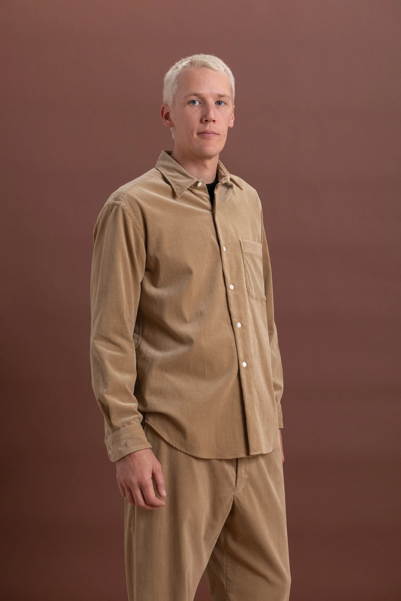 SUVIN CORDUROY REGULAR COLLARED SHIRT IN ALMOND - Image 4