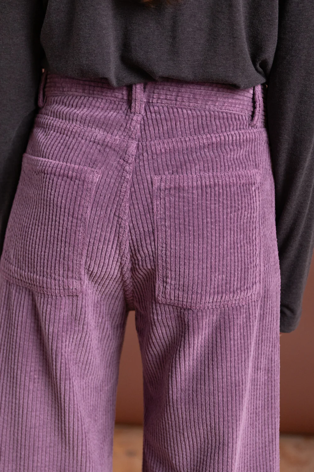 TAJO WIDE PANTS IN CUE PURPLE CORDUROY - Image 6
