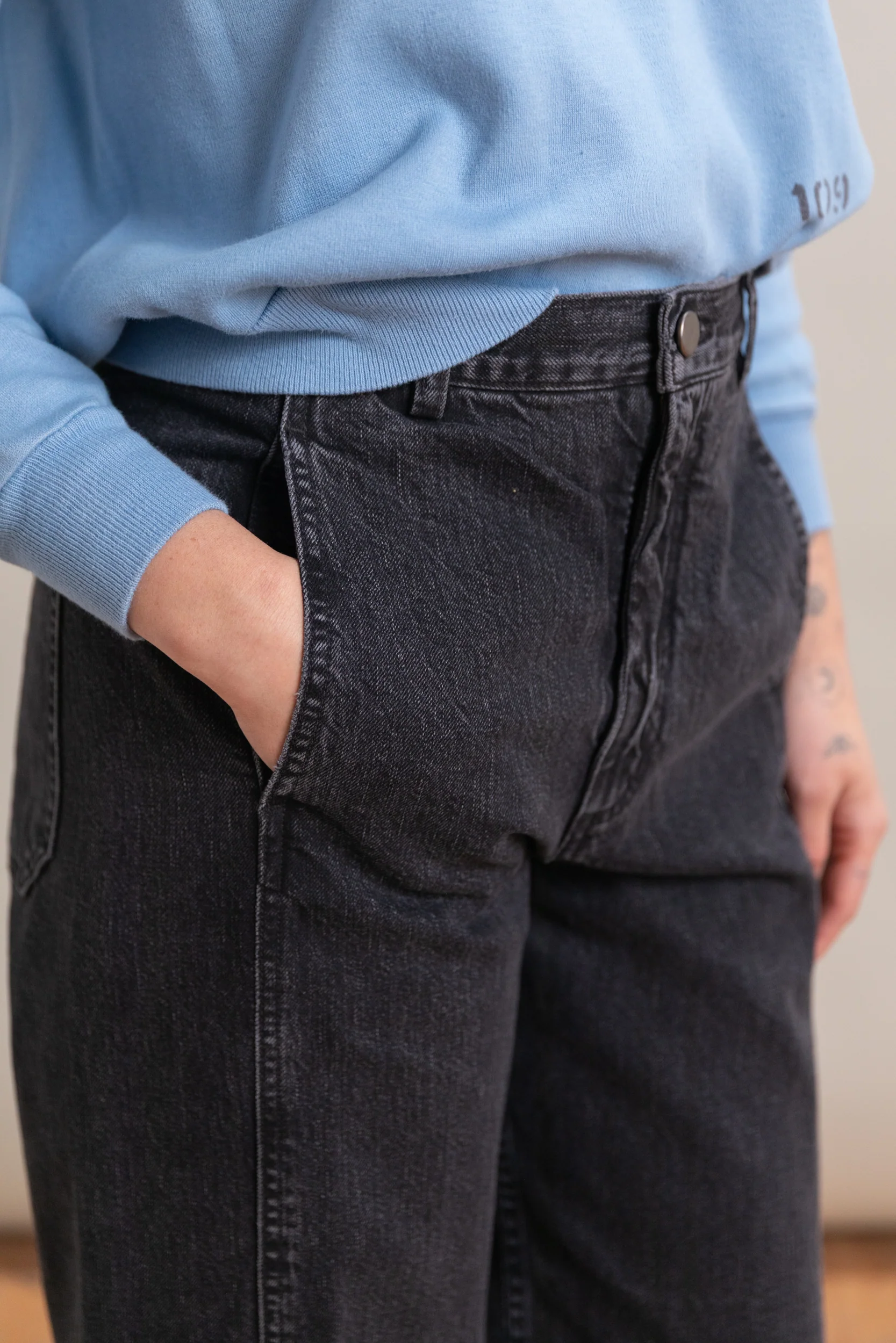 TAMAR PANT IN BLACK WASHED SALINAS DENIM - Image 2