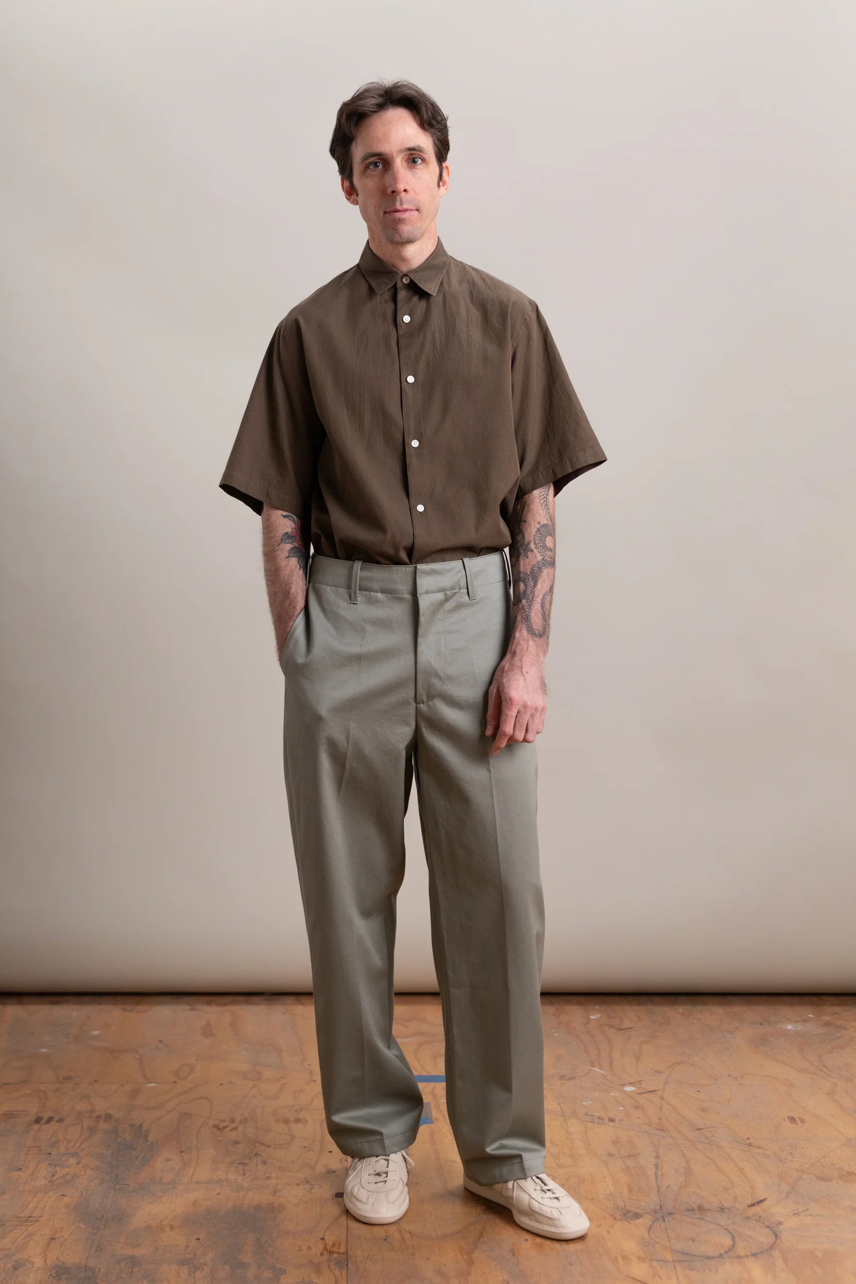 TWILL TROUSER IN SAGE - Image 3