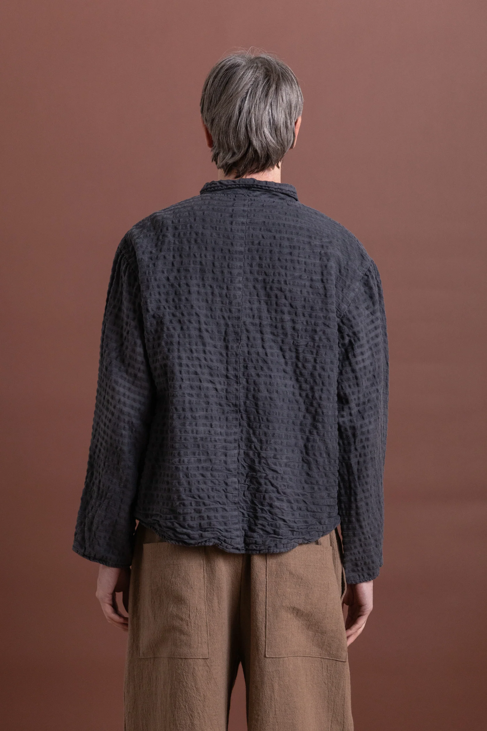 TWO:ONE BUTTERFLY JACKET IN CHESTNUT DYED WOOL COTTON SEERSUCKER - Image 5