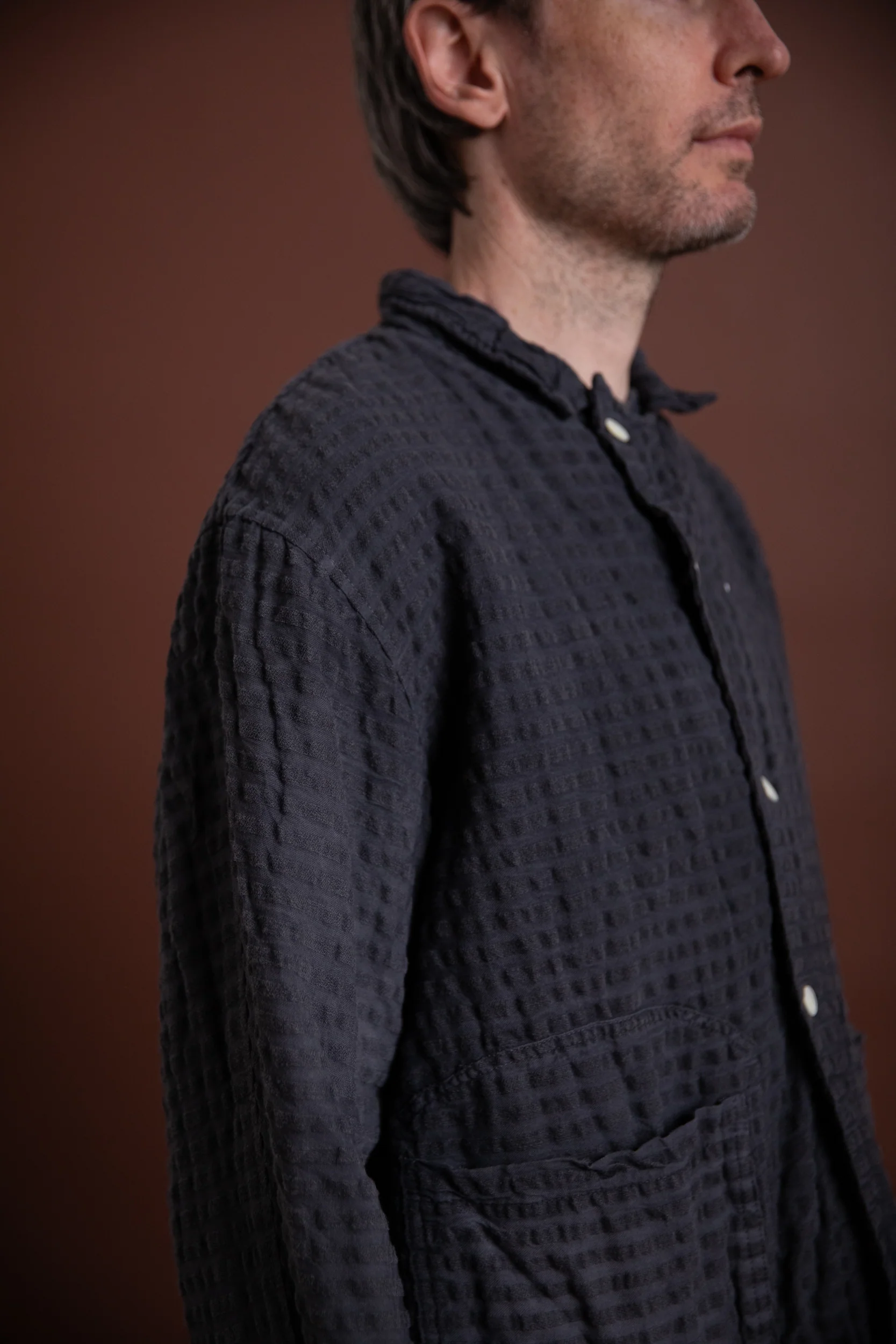 TWO:ONE BUTTERFLY JACKET IN CHESTNUT DYED WOOL COTTON SEERSUCKER - Image 7