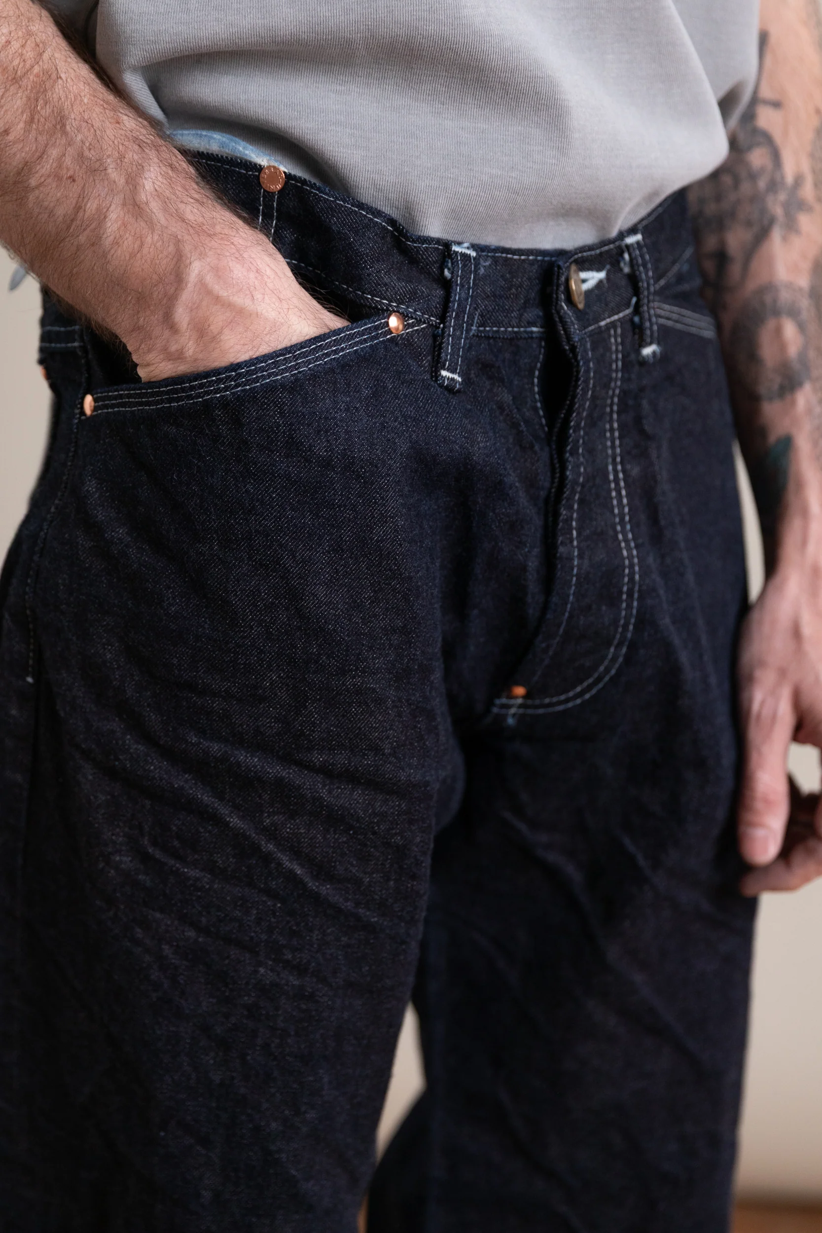 TYPE 136 OXFORD JEANS IN RINSED 16 OZ. SELVAGE DENIM - Image 6