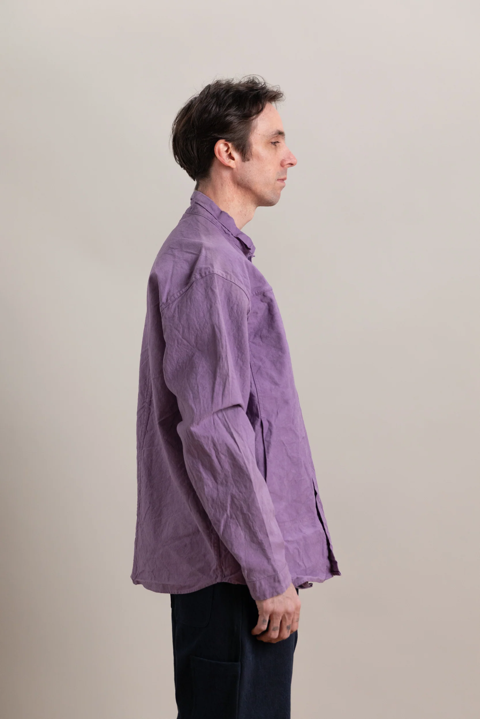 TYPE 401 PLEAT POCKET SHIRT IN PURPLE LOGWOOD COTTON DROPCLOTH - Image 5