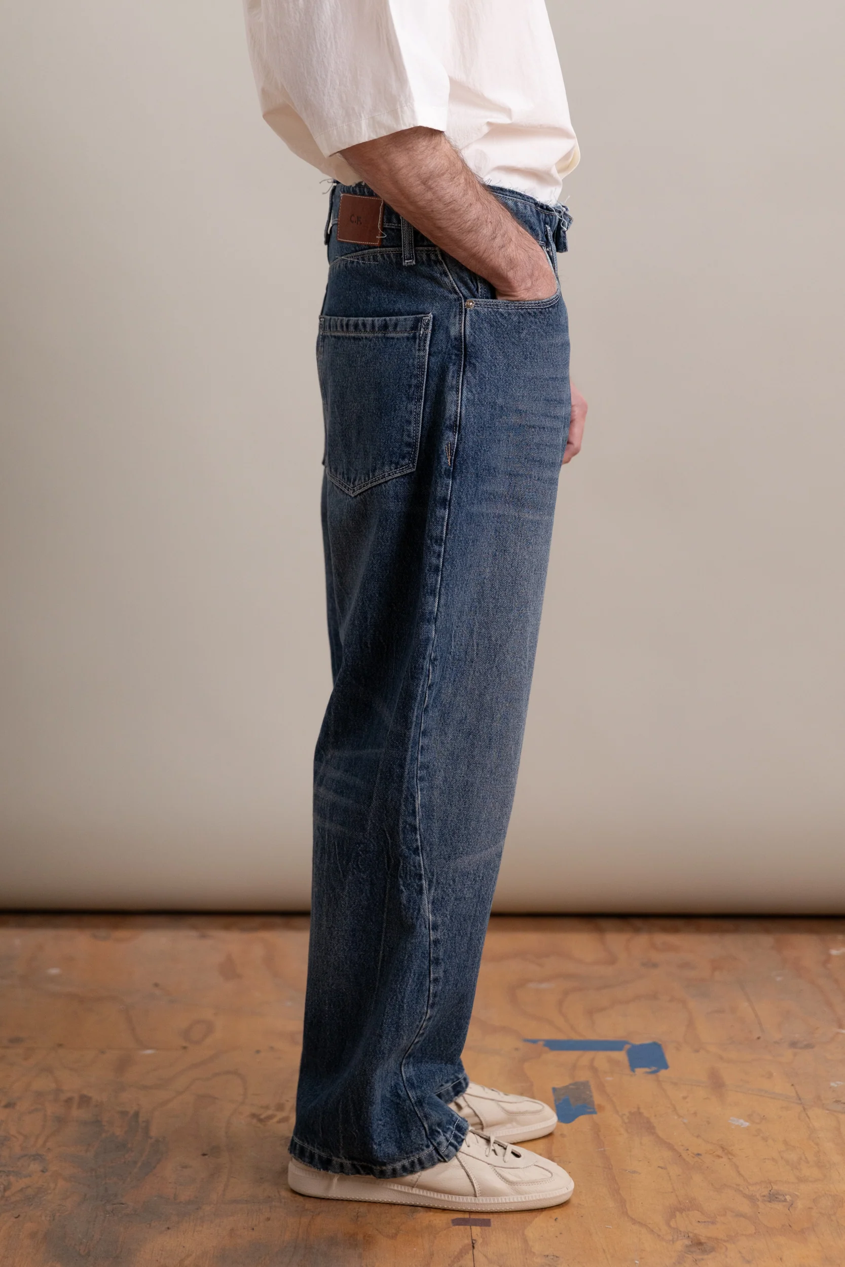 WOBBLY JEANS IN VINTAGE WASH - Image 6