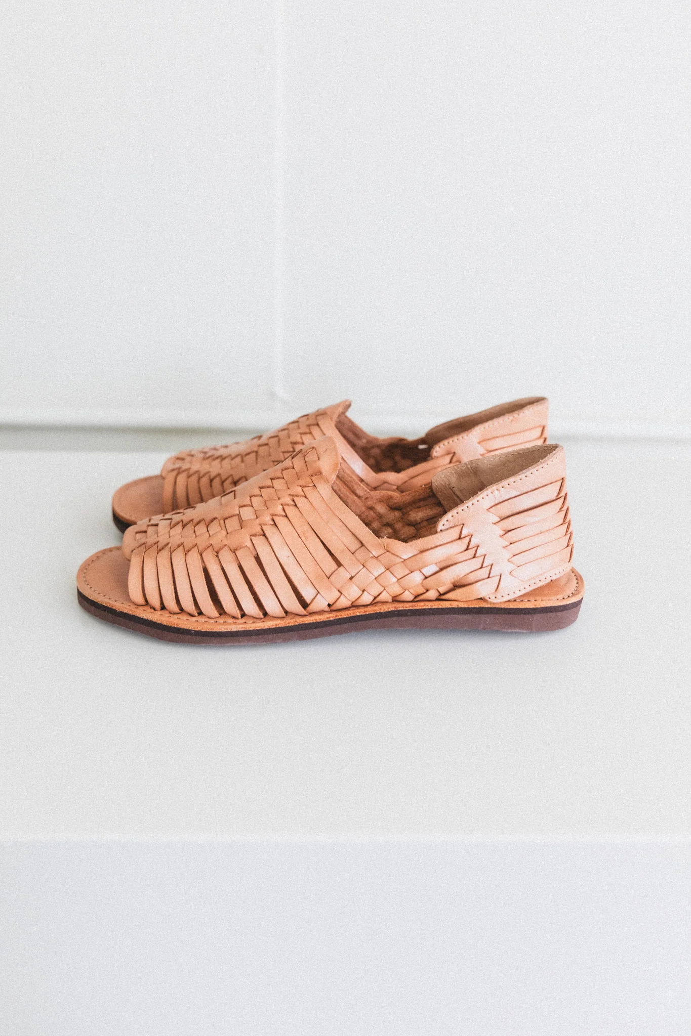 WOMEN'S CHICHEN SANDAL IN TAN LEATHER - Image 3
