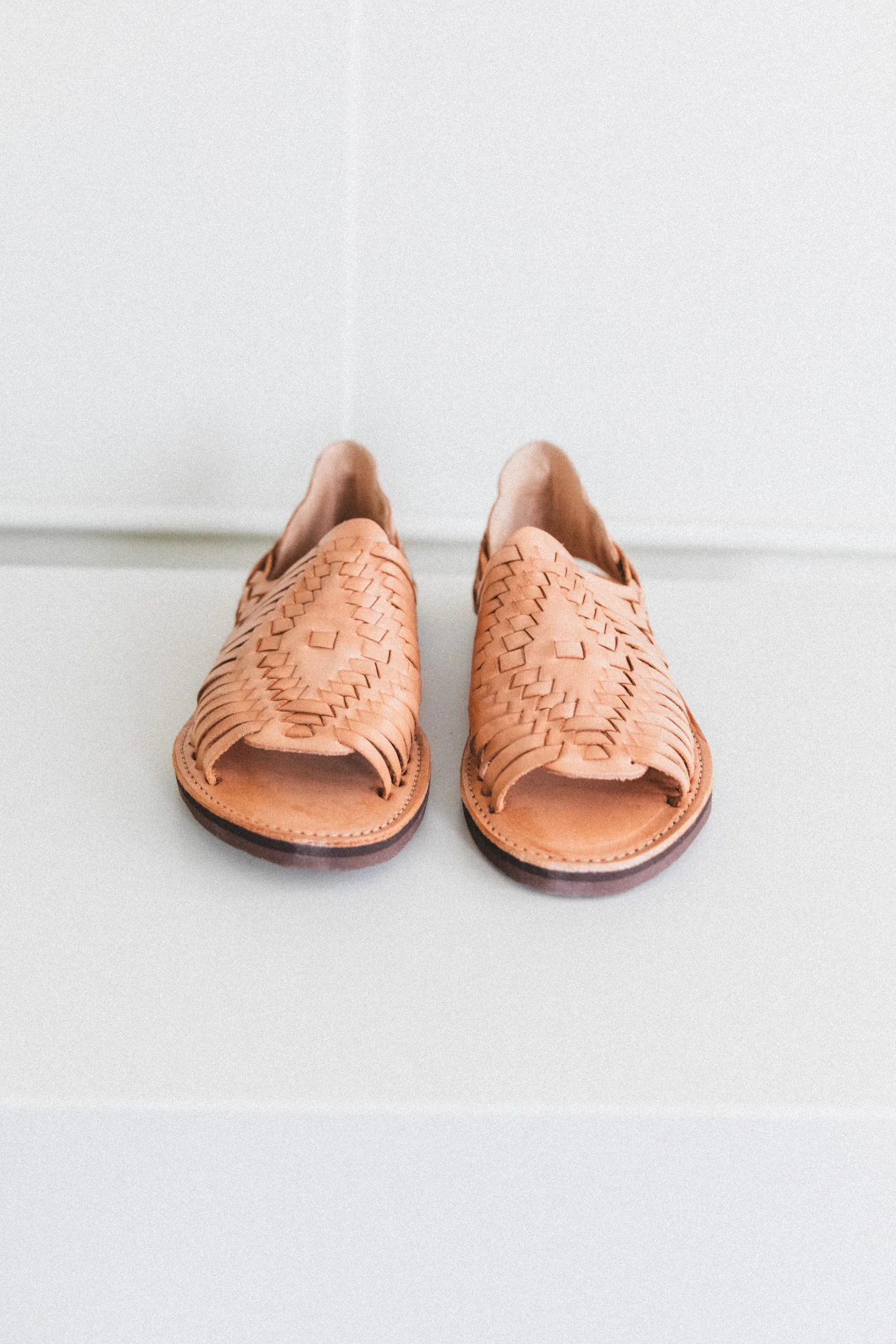 WOMEN'S CHICHEN SANDAL IN TAN LEATHER - Image 5