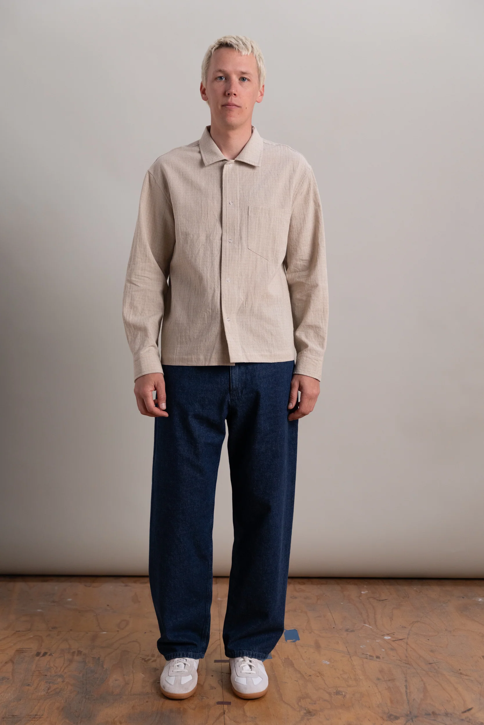 WORKSHOP SHIRT IN NATURAL GRID COTTON LINEN GINGHAM - Image 3